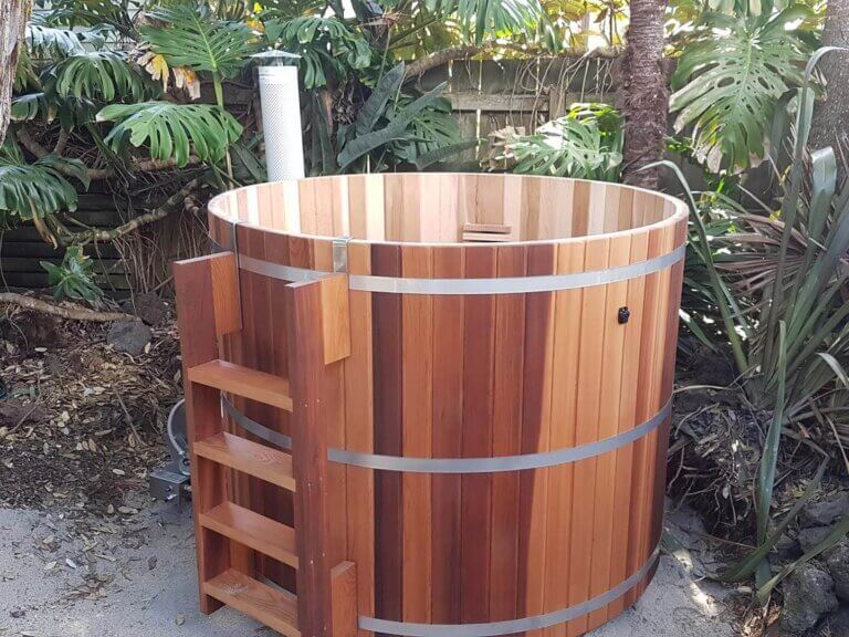 Small Round Woodfired Package Cedar Hot Tub